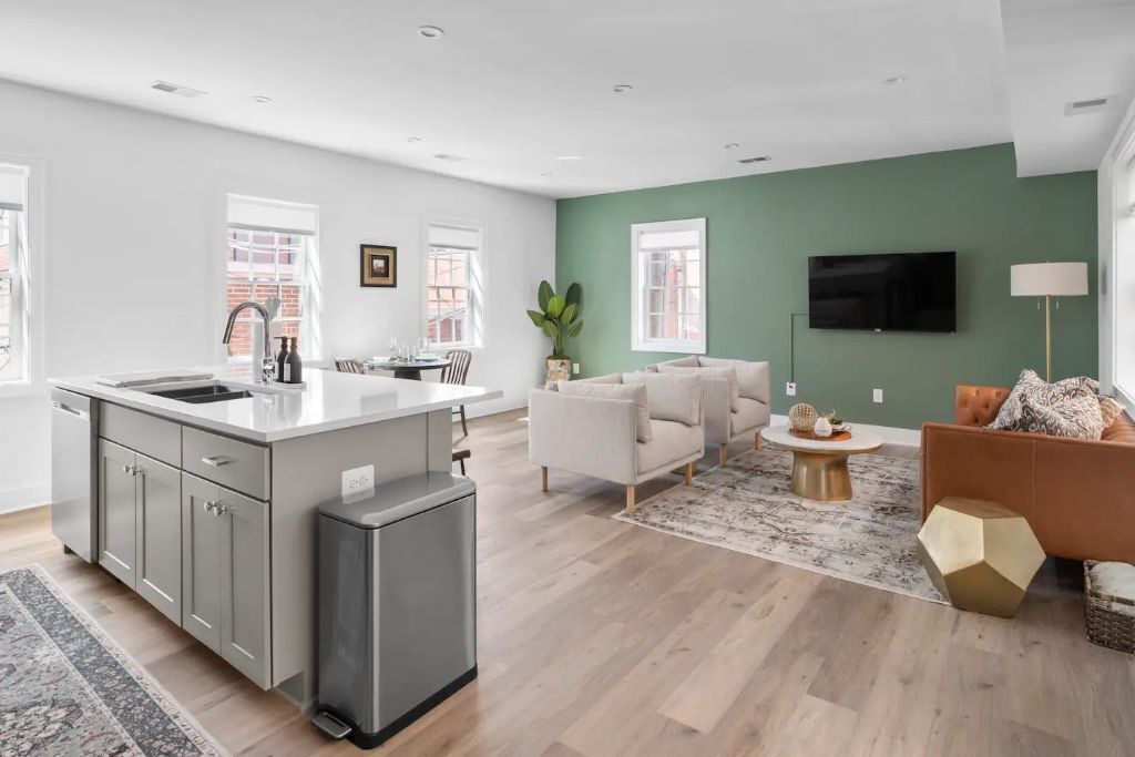 Photo of Livingroom in Old Town Alexandria