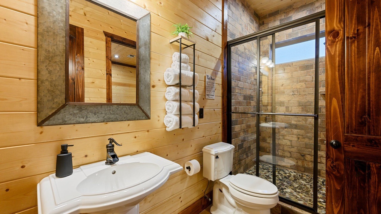 Photo of Bathroom in Hochatown