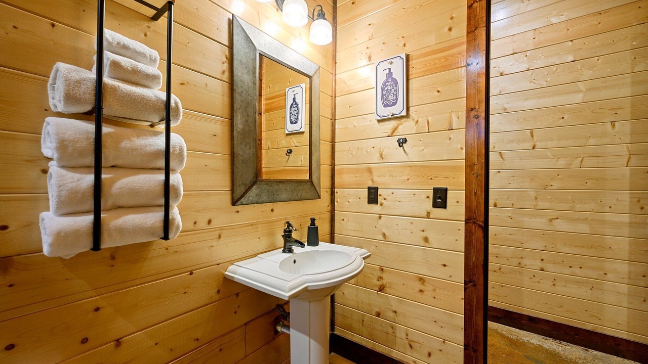 Photo of Bathroom in Hochatown