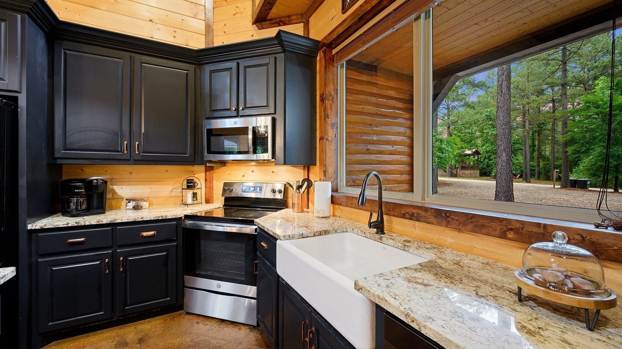Photo of Kitchen in Hochatown