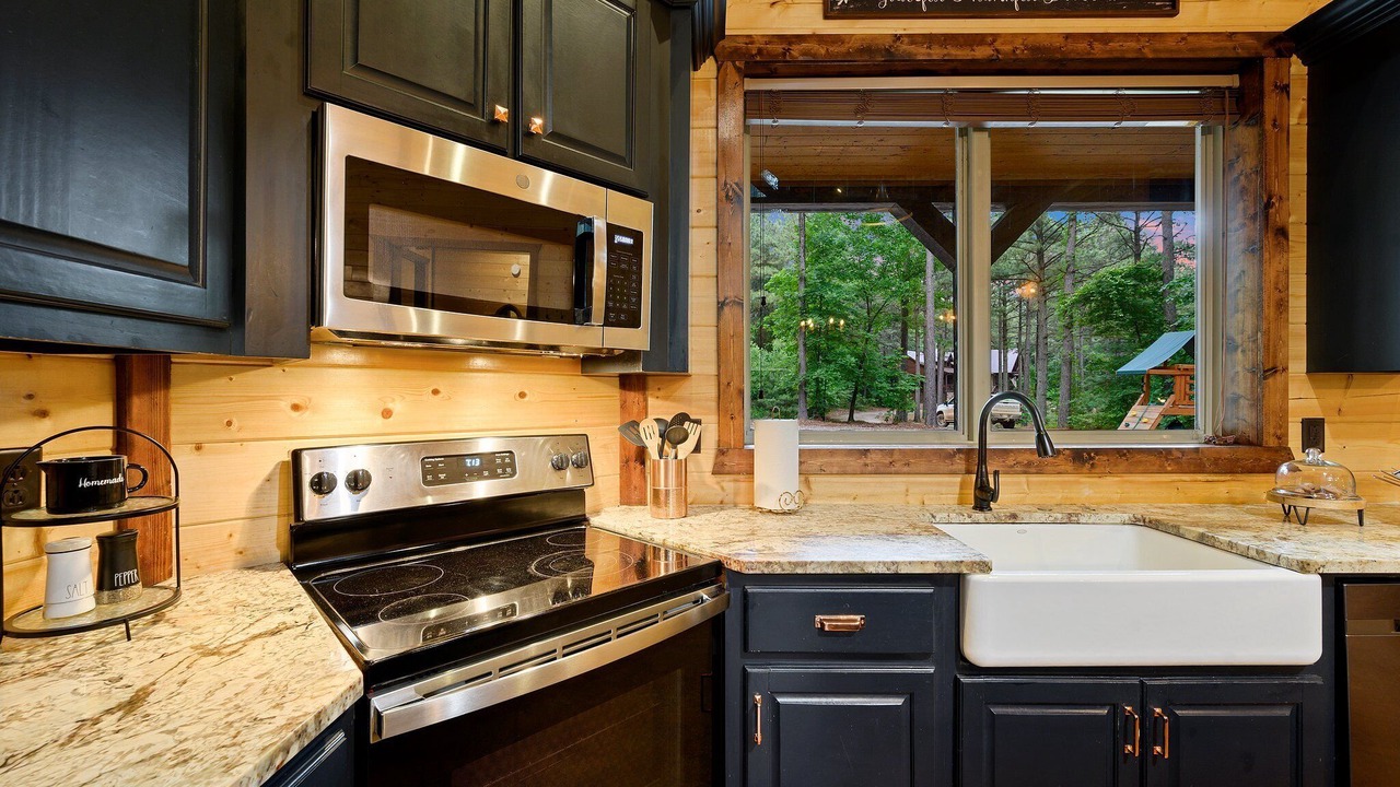 Photo of Kitchen in Hochatown