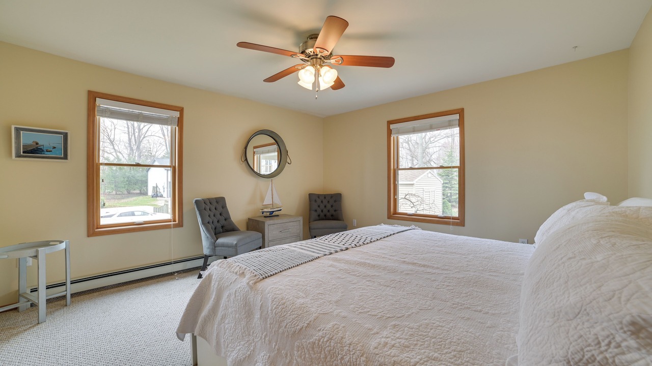 Photo of Bedroom in Tawas City