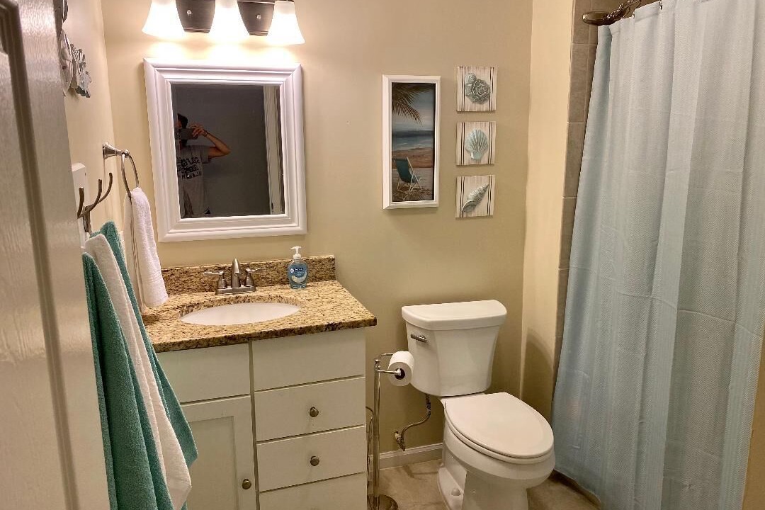 Photo of Bathroom in Gulf Shores