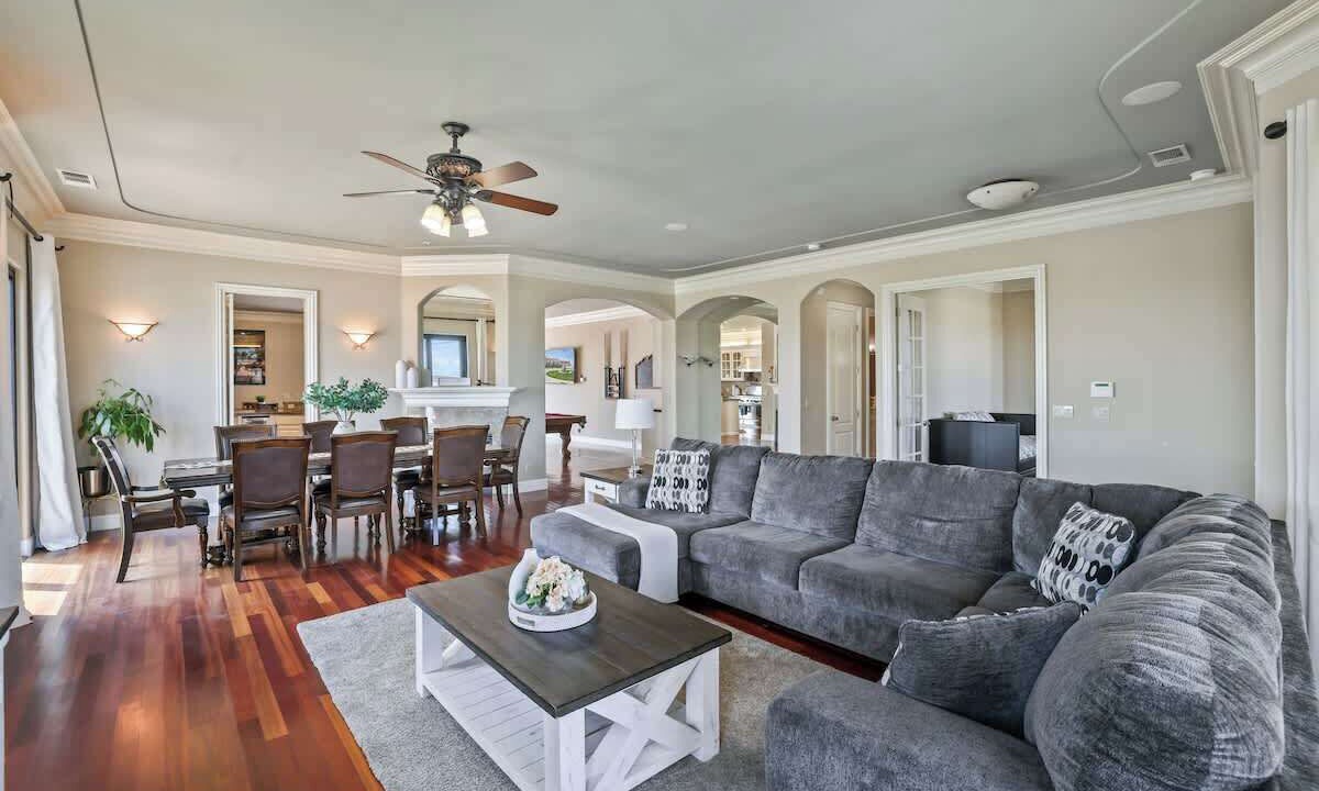 Photo of Livingroom in Tracy