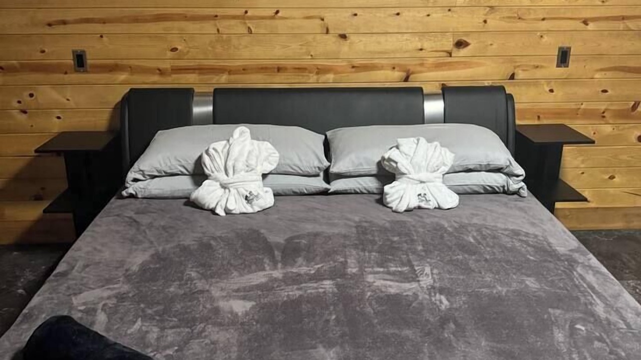 Photo of Bedroom in Wise County