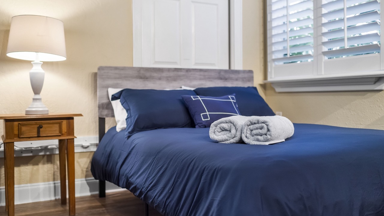 Photo of Bedroom in Hendricks and Venice Isles