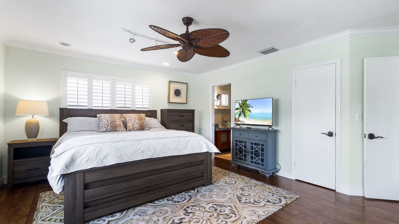 Photo of Bedroom in Hendricks and Venice Isles
