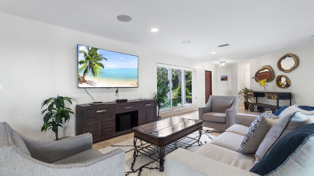 Photo of Livingroom in Hendricks and Venice Isles