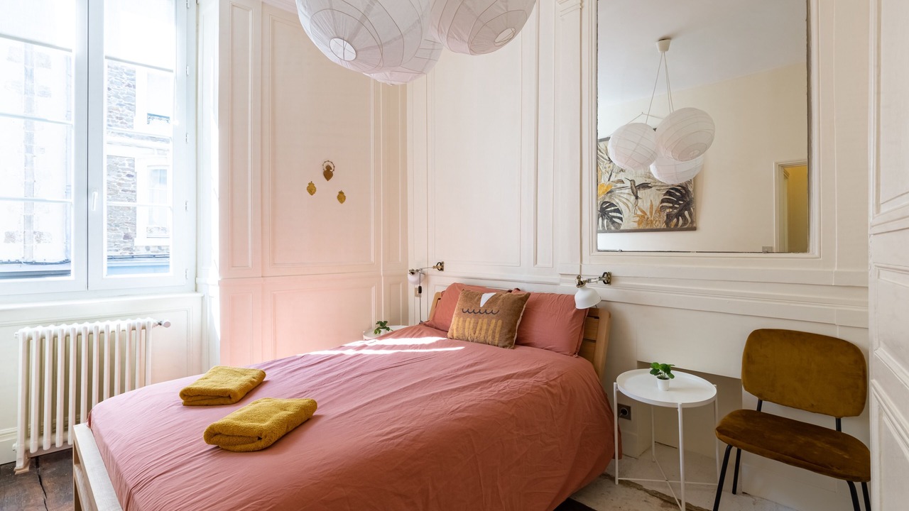 Photo of Bedroom in Saint-Servan