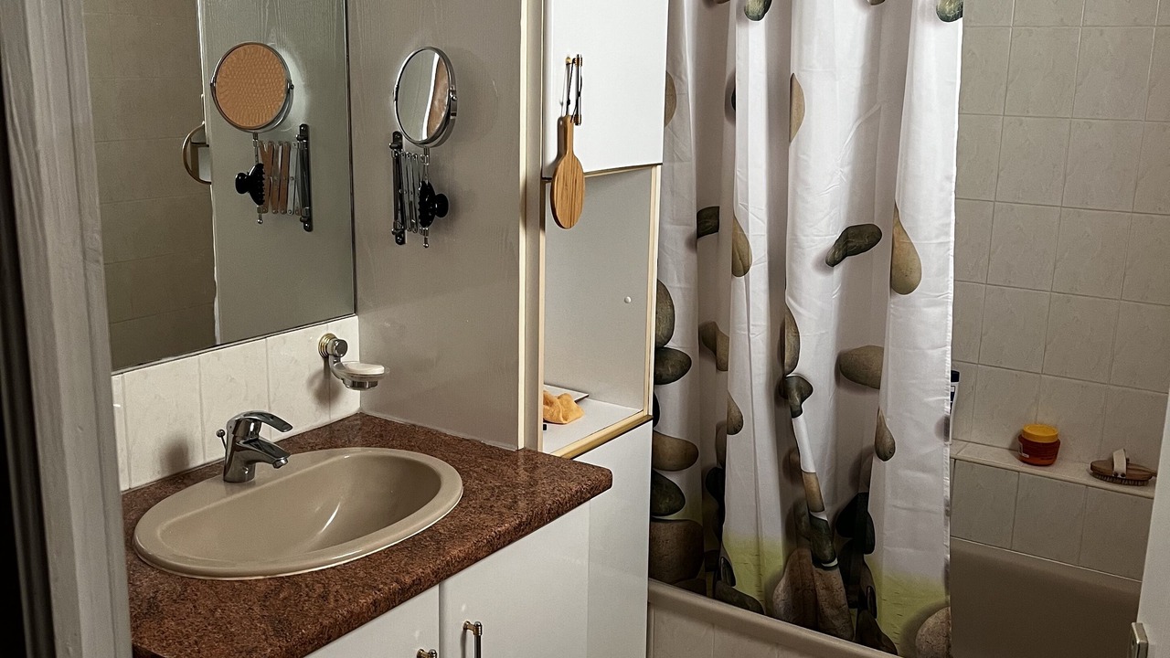 Photo of Bathroom in Barjac