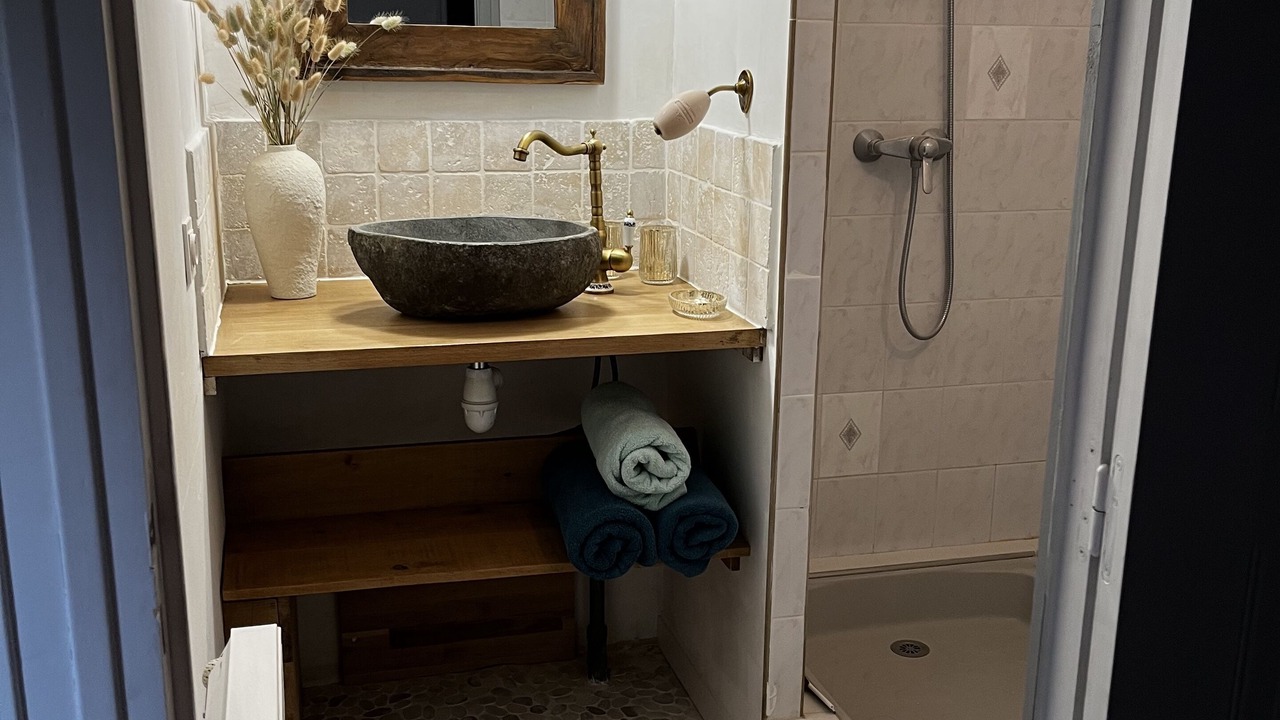 Photo of Bathroom in Barjac