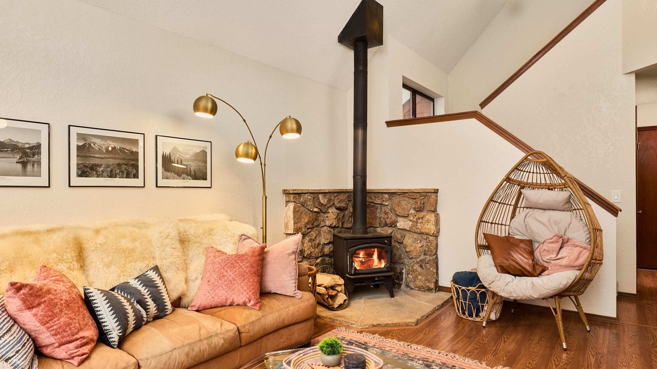Photo of Livingroom in Woodland Park