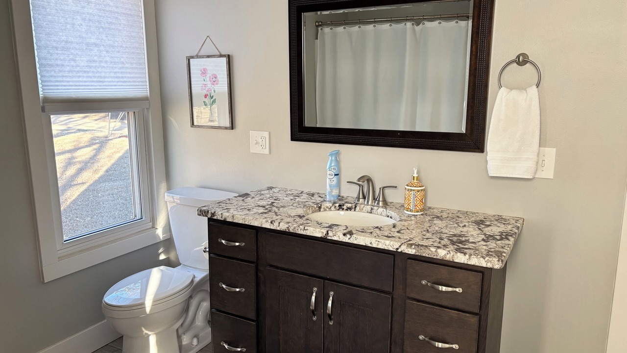Photo of Bathroom in Lyons