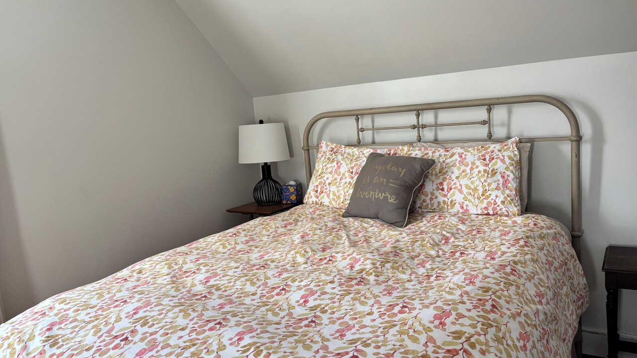 Photo of Bedroom in Lyons