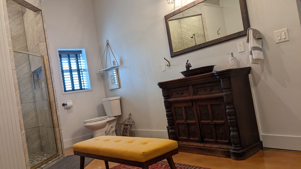 Photo of Bathroom in Kingsland