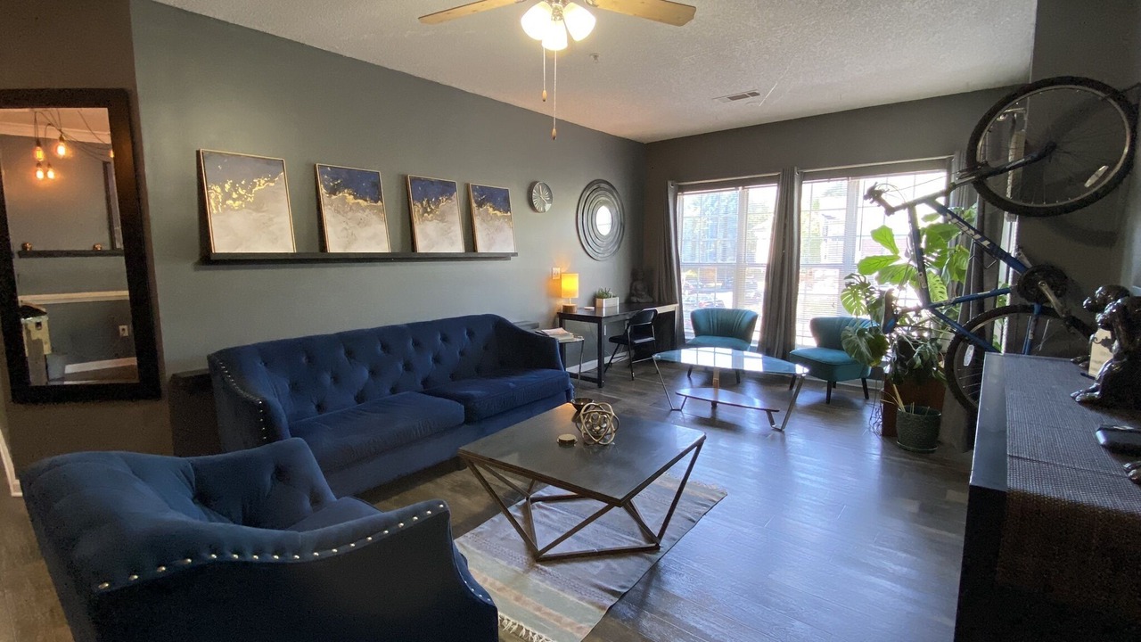 Photo of Livingroom in Mableton