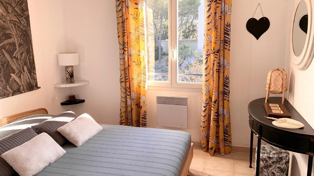 Photo of Bedroom in Pont Royal
