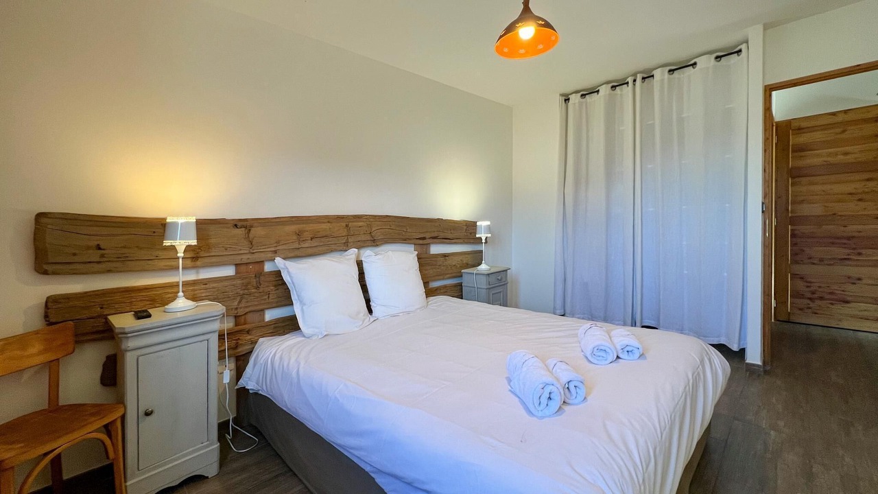 Photo of Bedroom in Faucon-de-Barcelonnette