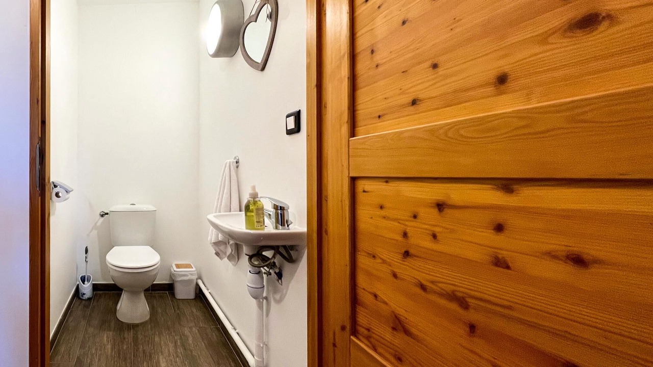 Photo of Bathroom in Faucon-de-Barcelonnette