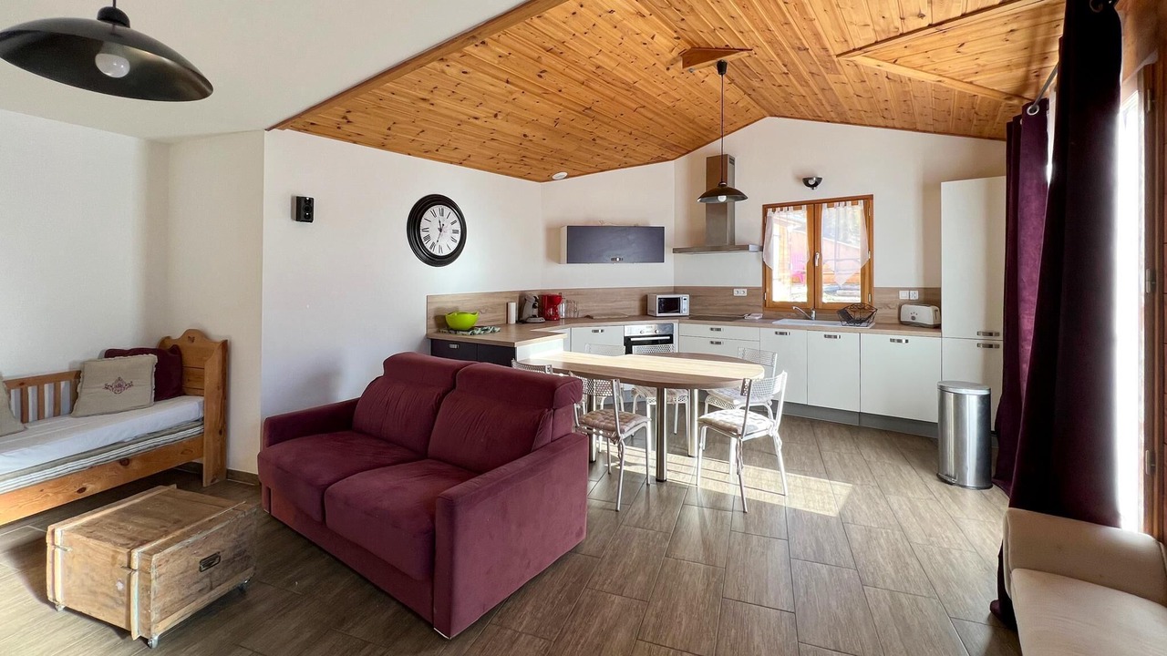 Photo of Livingroom in Faucon-de-Barcelonnette