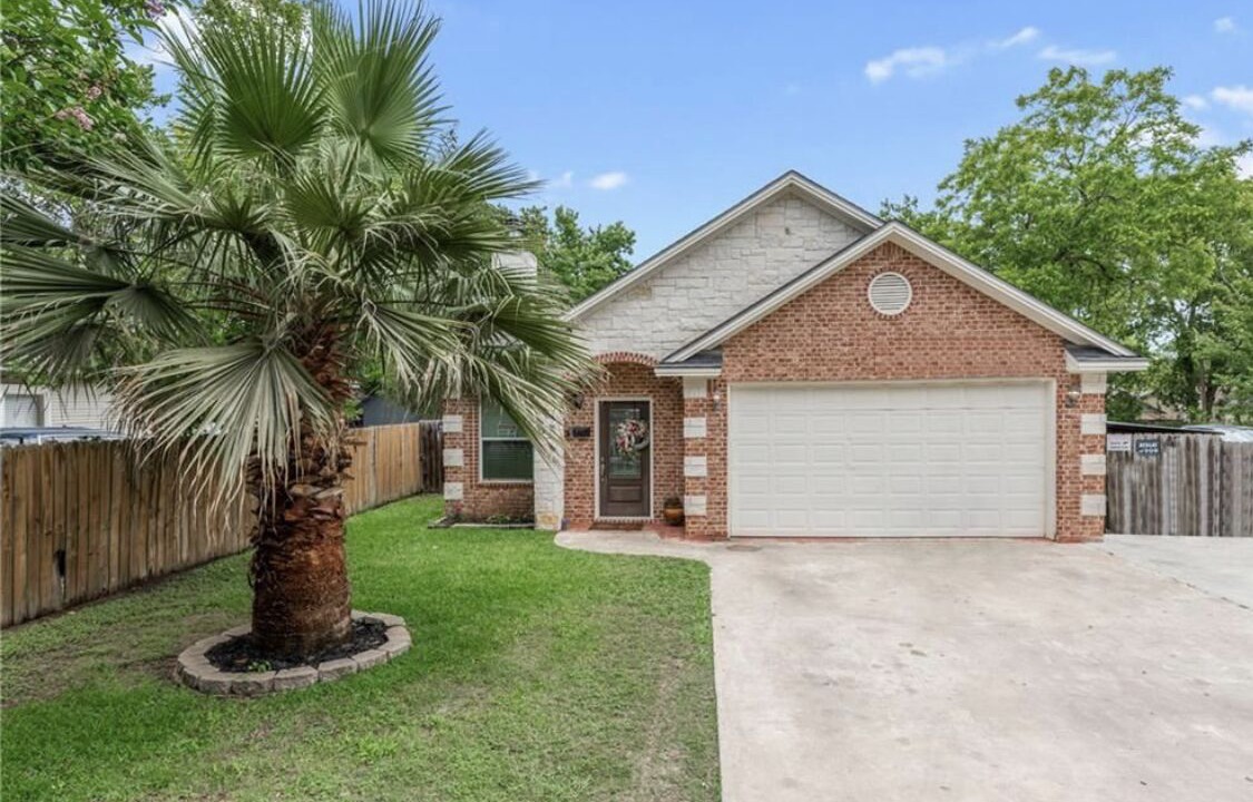 Photo of Outdoor in Bryan