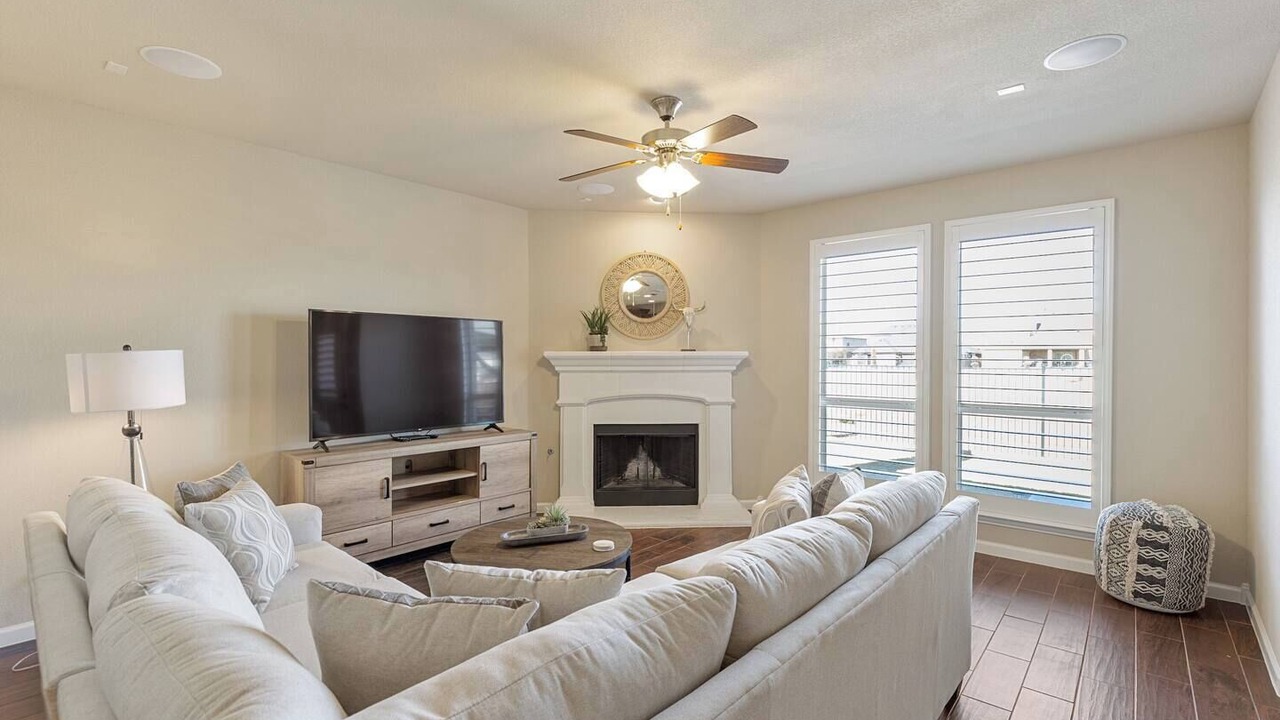 Photo of Livingroom in Keller