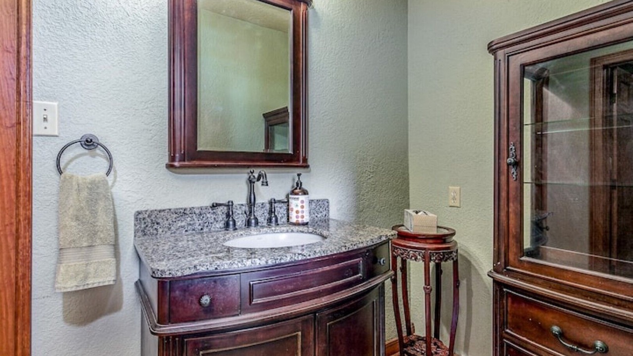 Photo of Bathroom in Baytown