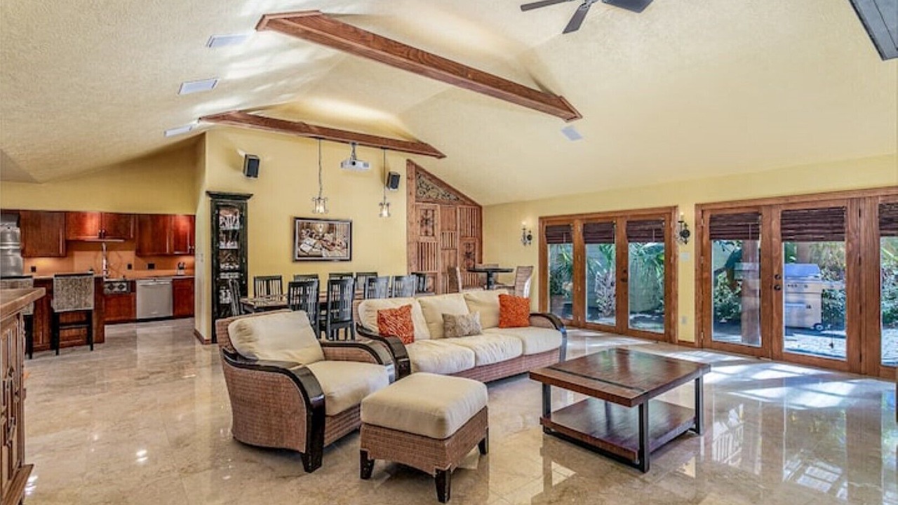 Photo of Livingroom in Baytown