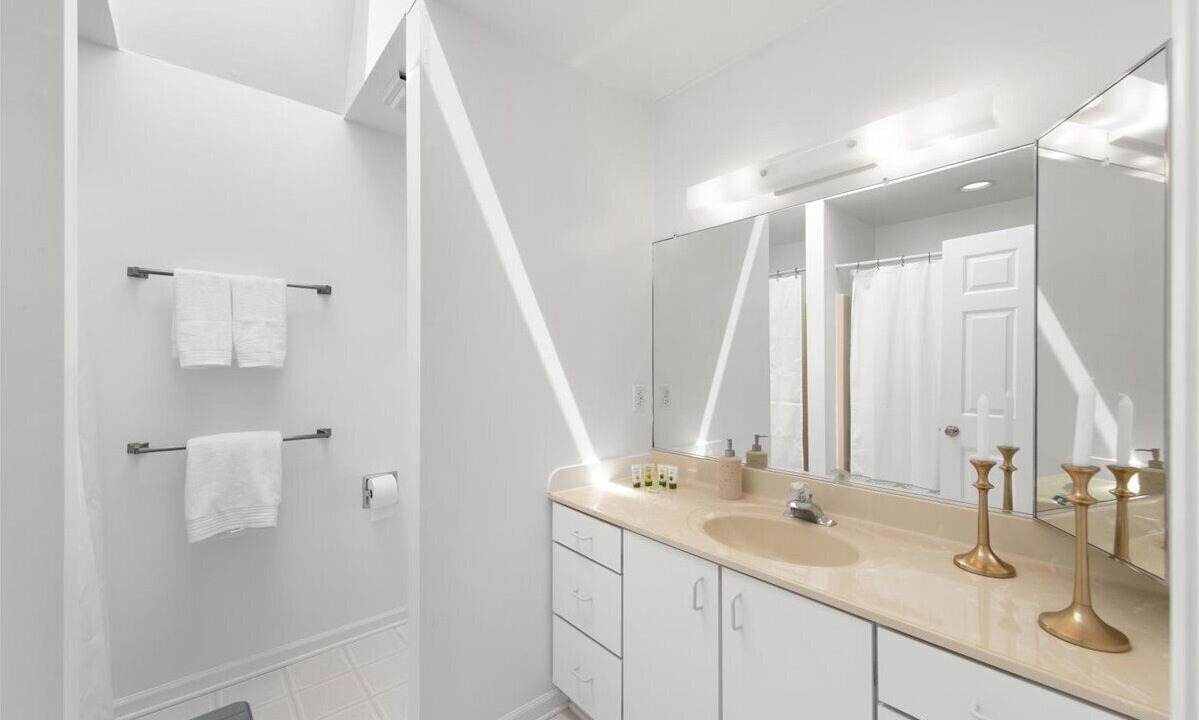 Photo of Bathroom in West Ocean City