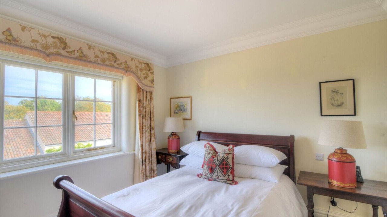 Photo of Bedroom in Axmouth