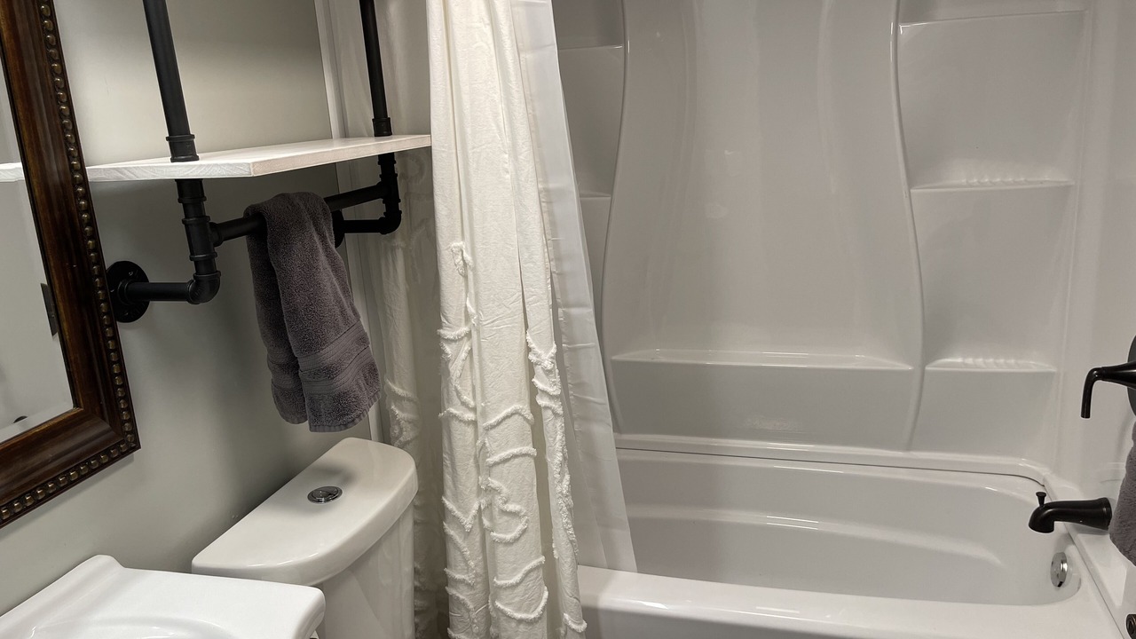 Photo of Bathroom in Palisades