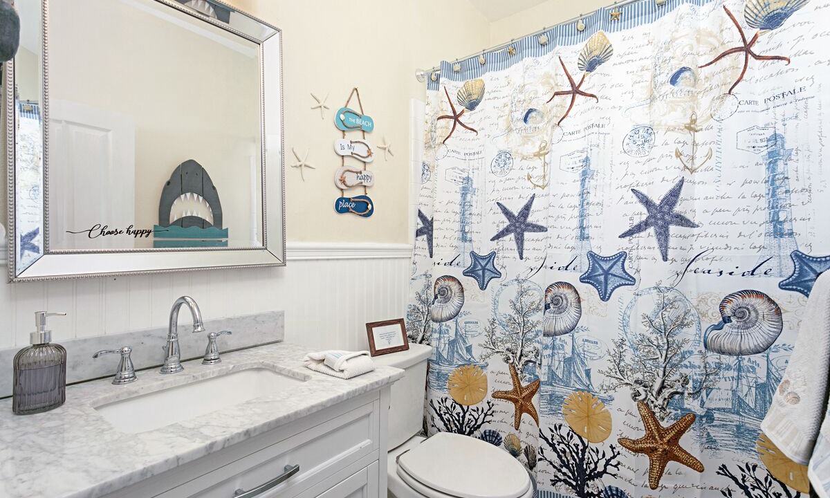 Photo of Bathroom in Vista