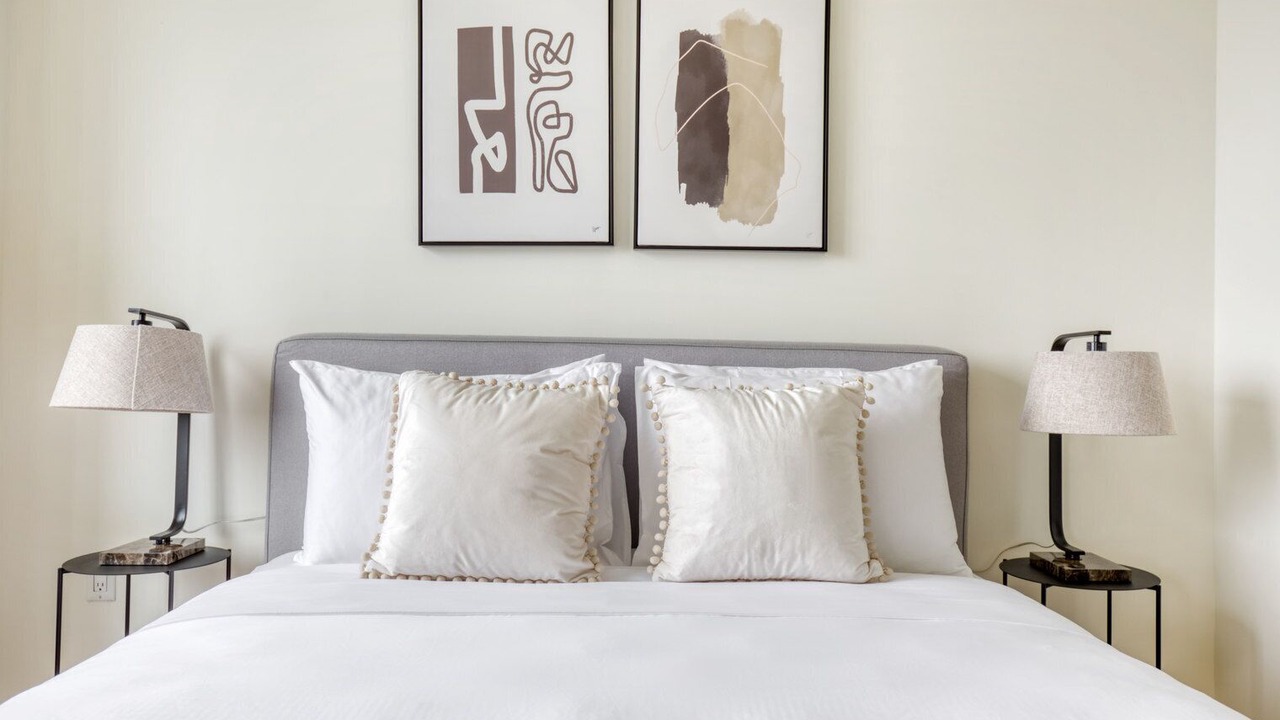 Photo of Bedroom in Hunters Point