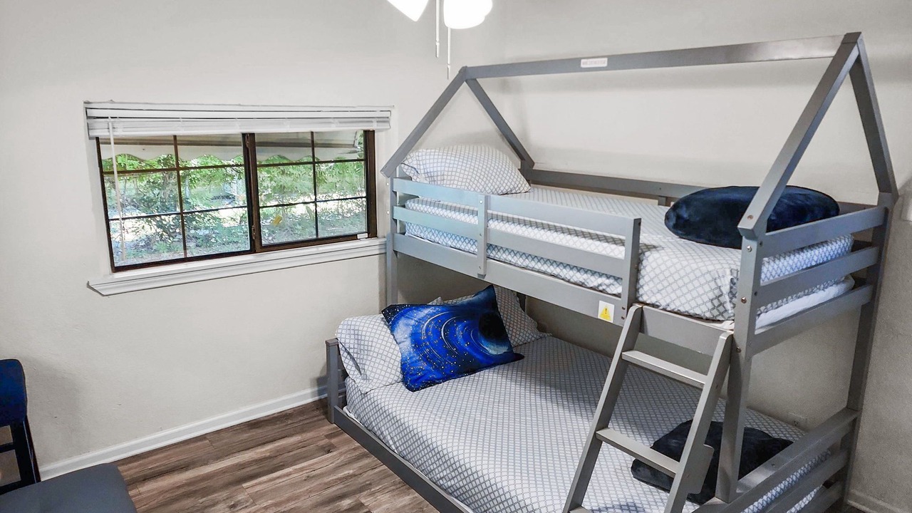 Photo of Bedroom in Denison