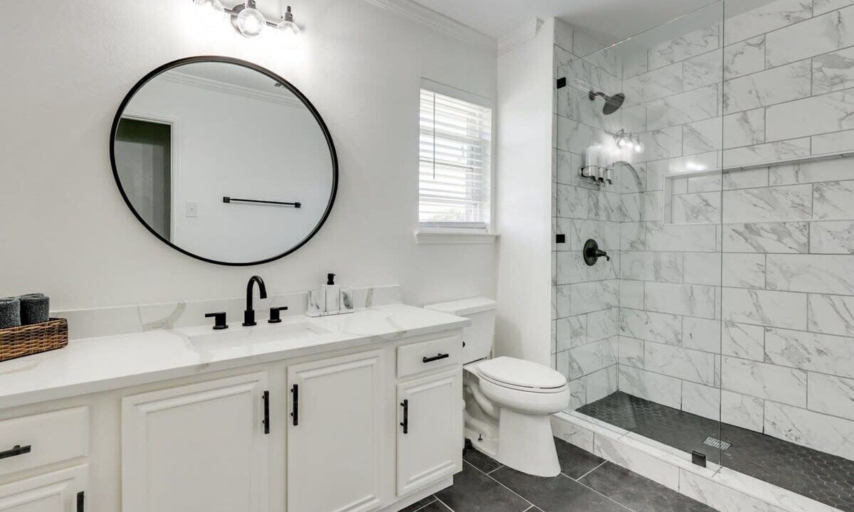 Photo of Bathroom in Rockwall