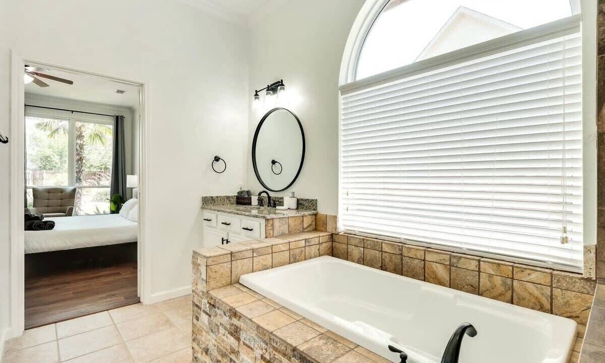Photo of Bathroom in Rockwall