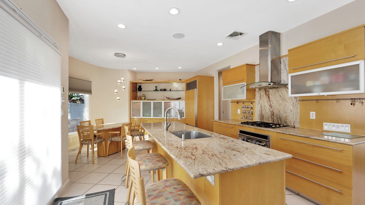 Photo of Kitchen in Lido Beach