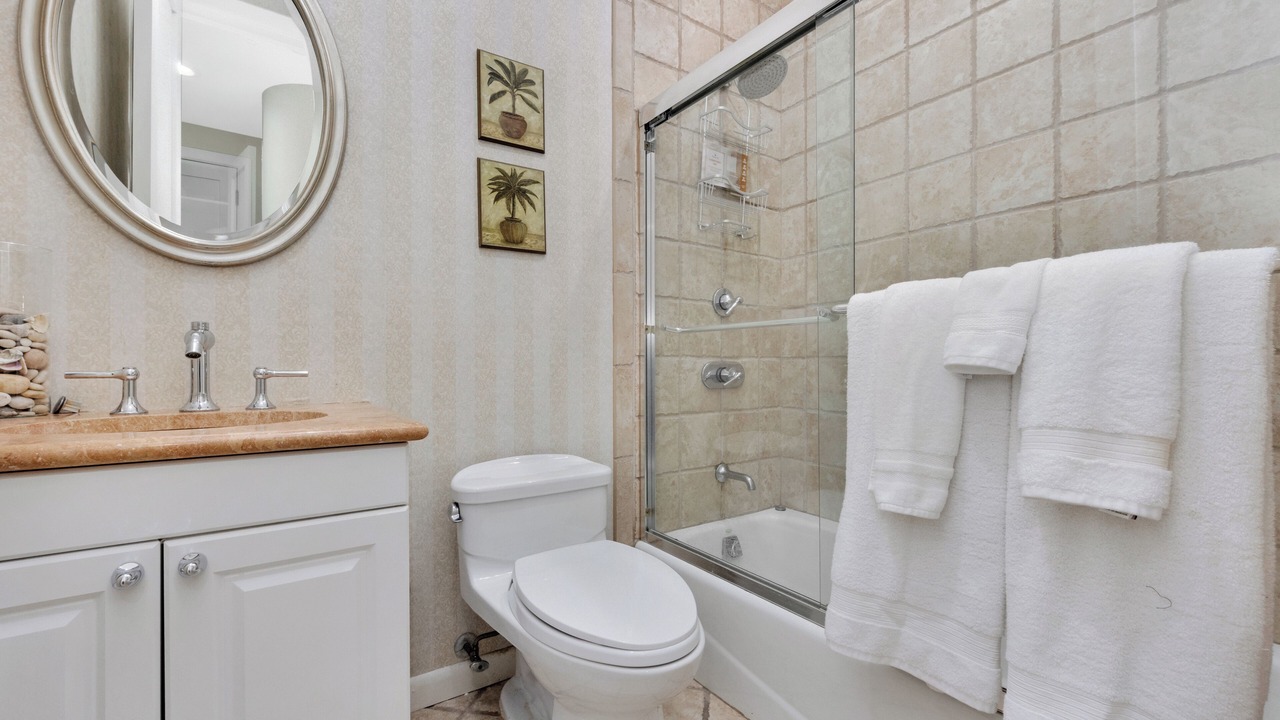 Photo of Bathroom in Lido Beach