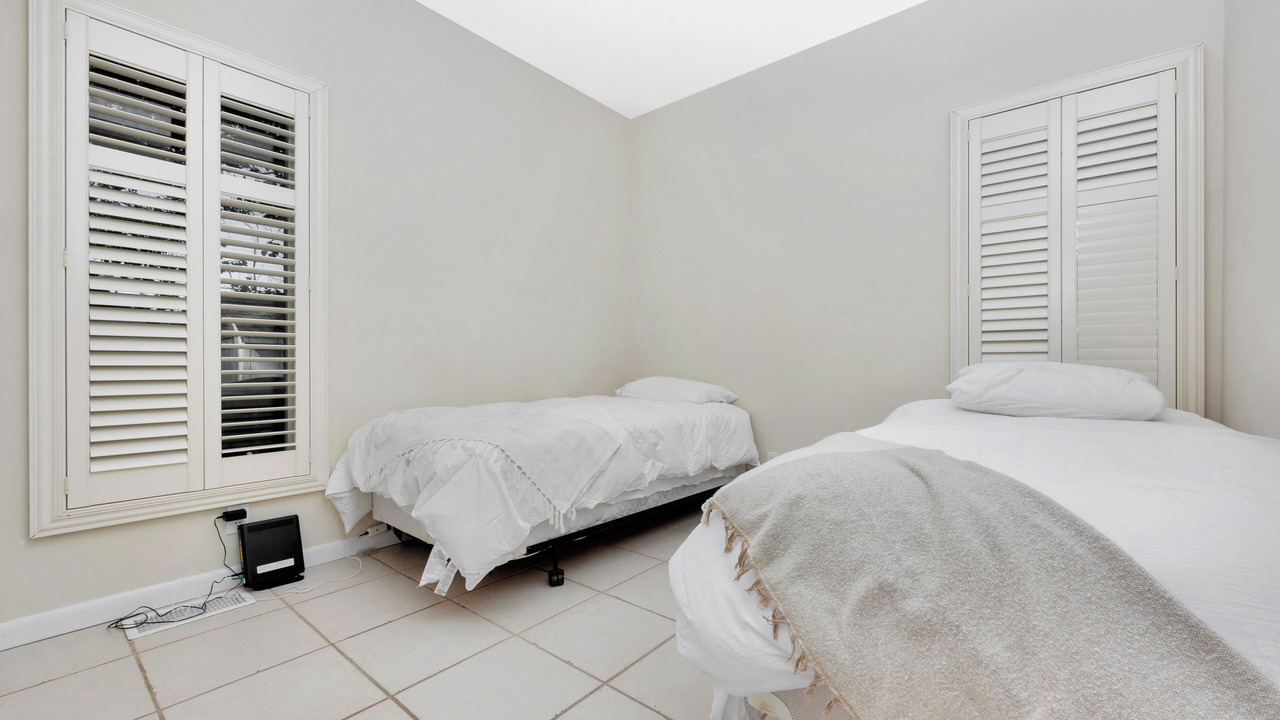 Photo of Bedroom in Lido Beach
