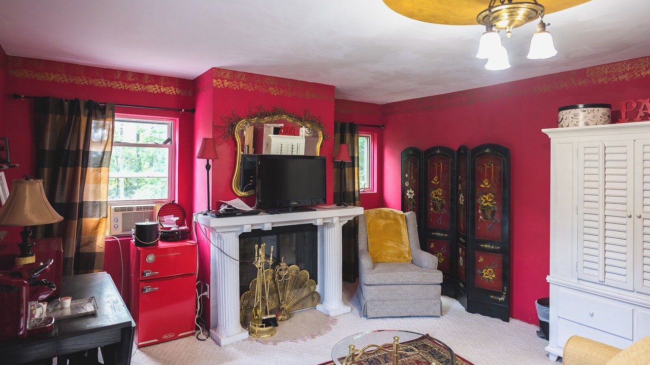Photo of Livingroom in L'Anse
