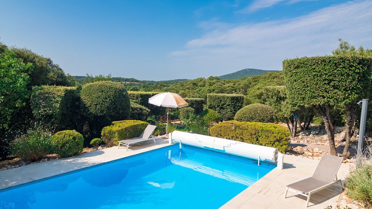 Photo of Outdoor in Saint-Martin-de-Londres