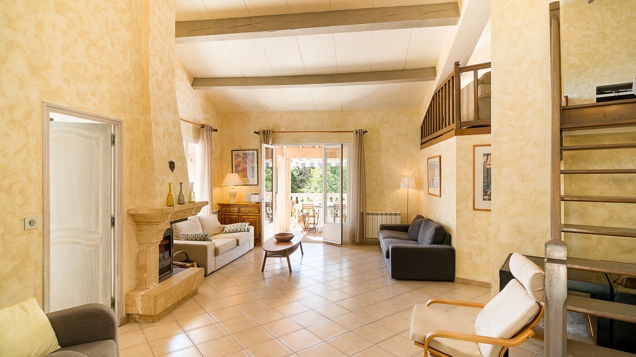 Photo of Bedroom in Saint-Martin-de-Londres