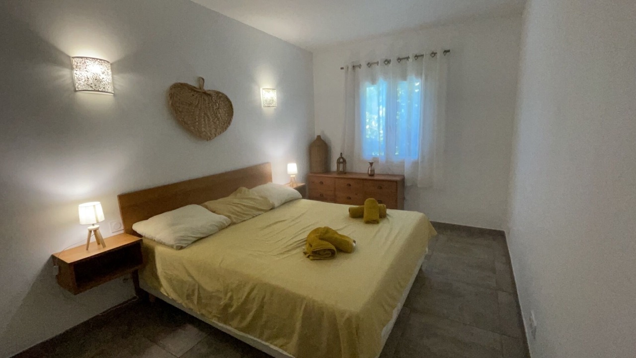 Photo of Bedroom in Pinarellu