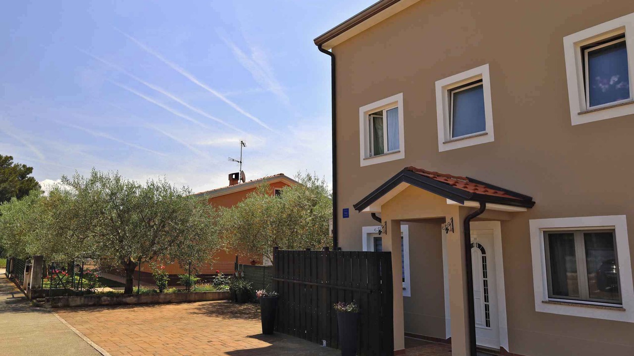 Photo of Outdoor in Murine