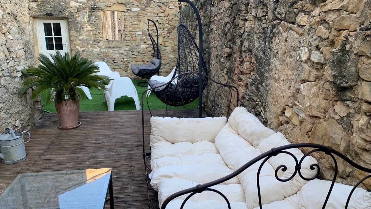 Photo of Patio Balcony in Saint-Paul-les-Fonts