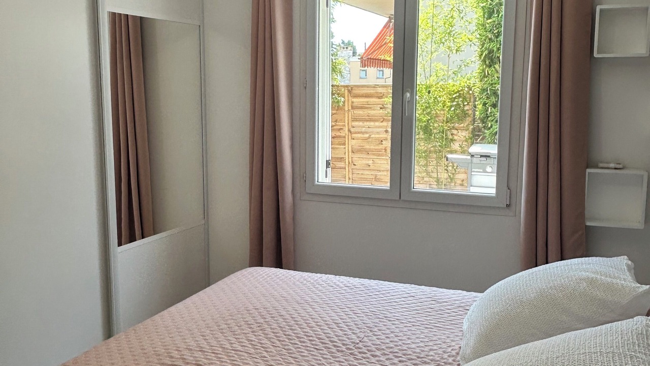 Photo of Bedroom in Saint-Laurent-du-Var