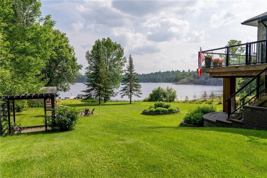 Photo of Outdoor in Monetville