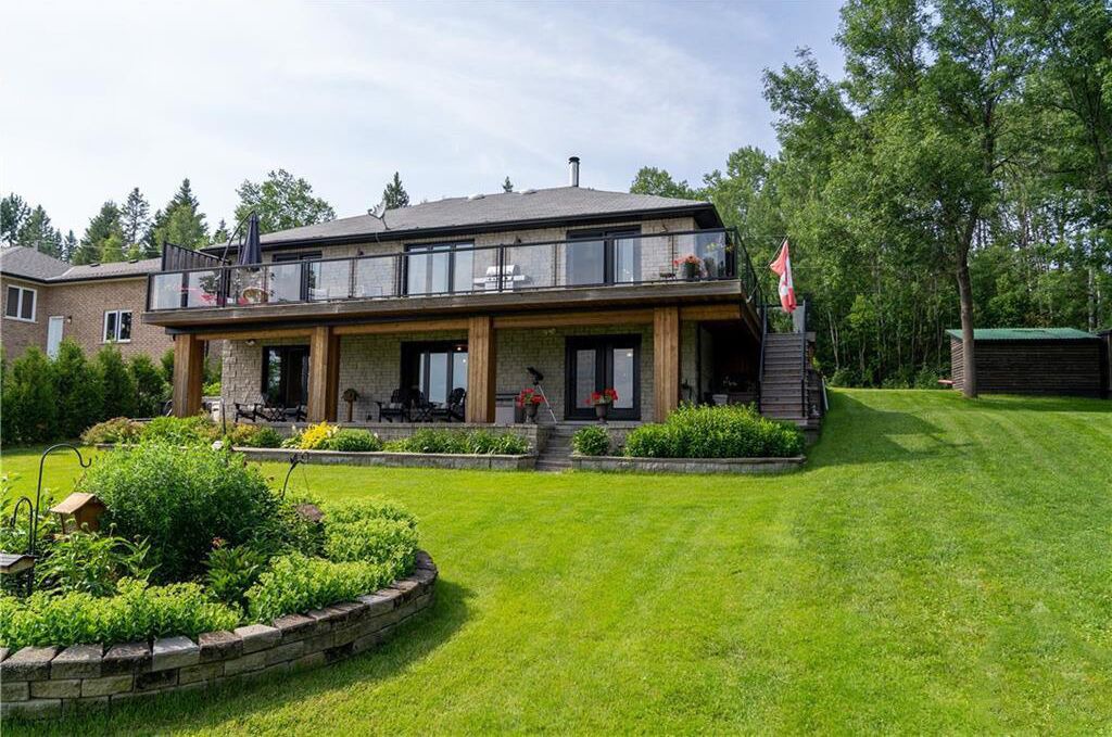 Photo of Outdoor in Monetville