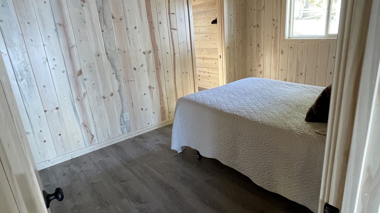 Photo of Bedroom in Frazee