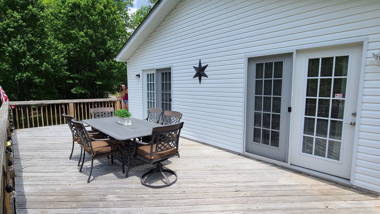 Photo of Outdoor in Smith Mountain Lake